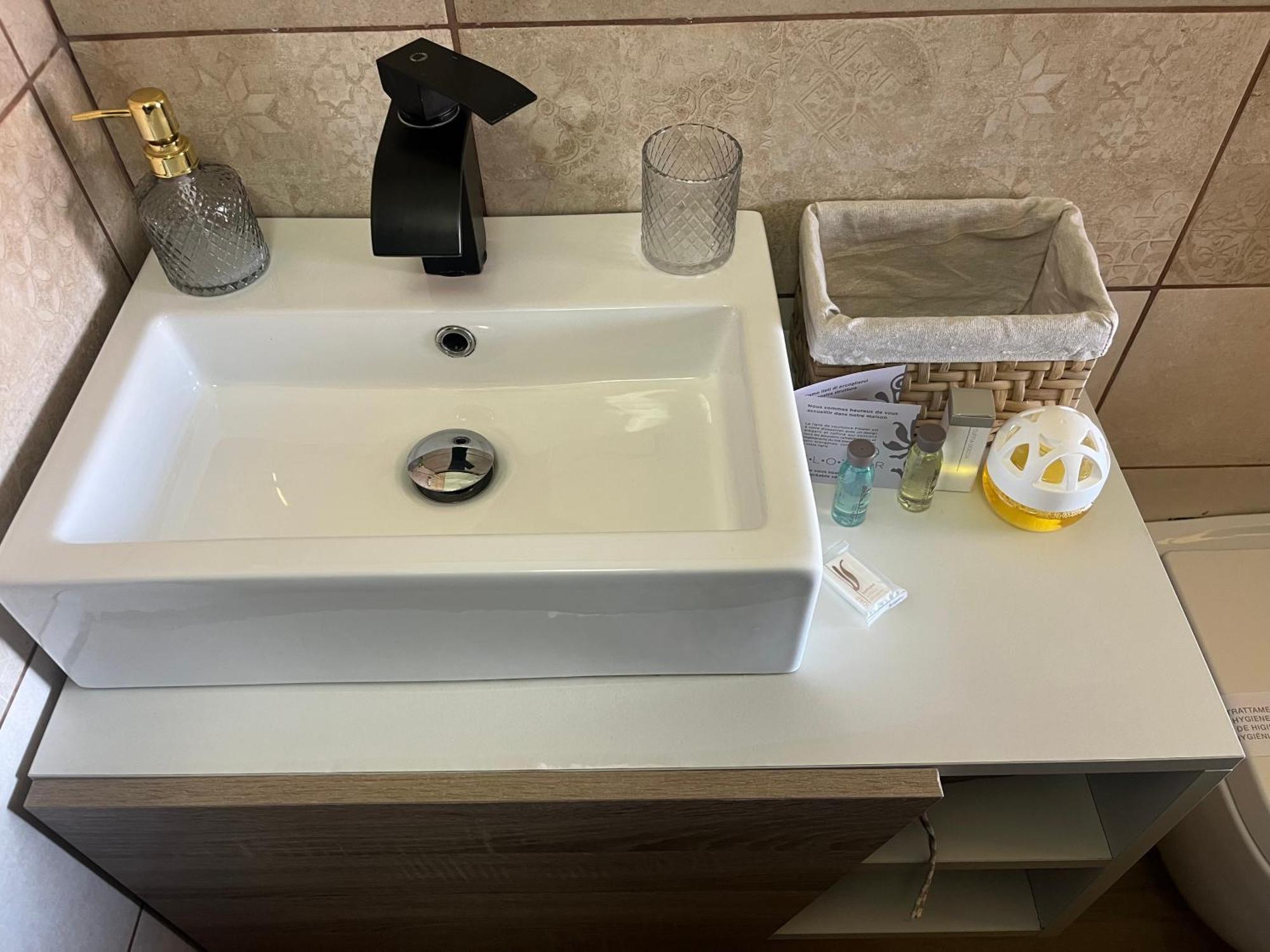 Pommy House Apartman Torre Dei Corsari Kültér fotó